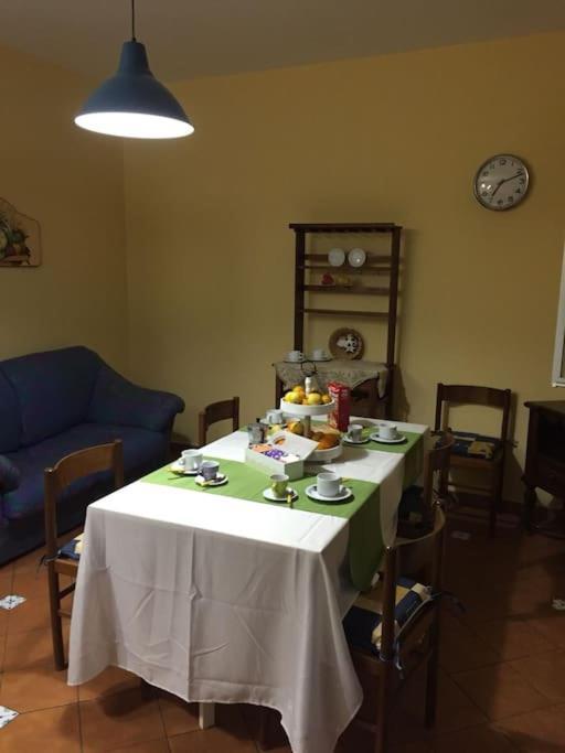 Benvenuti A Casa Sicilian Apartment Palermo Termini Imerese Bagian luar foto