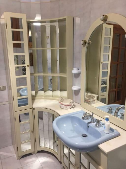 Benvenuti A Casa Sicilian Apartment Palermo Termini Imerese Bagian luar foto