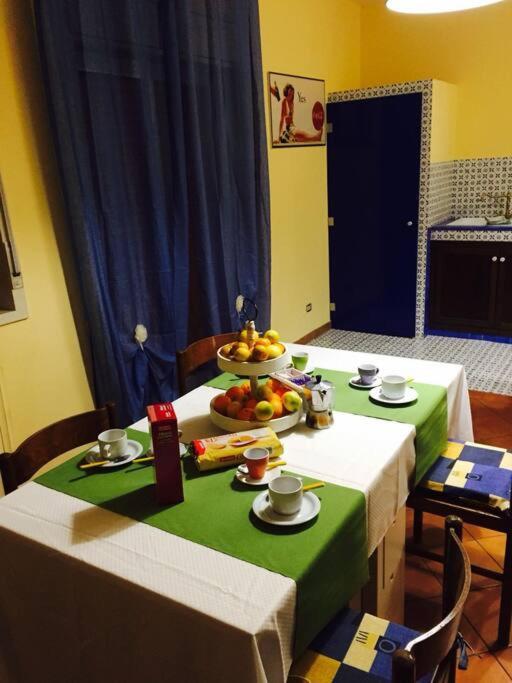 Benvenuti A Casa Sicilian Apartment Palermo Termini Imerese Bagian luar foto